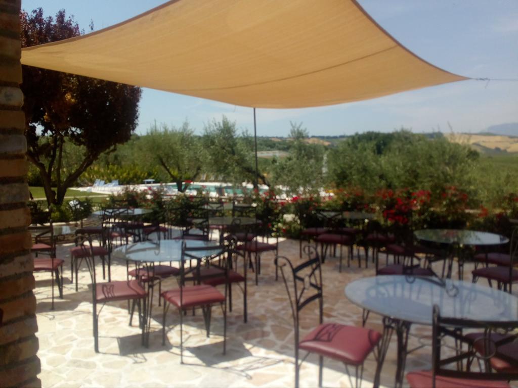 Agriturismo Piccolo Albero Loreto Aprutino Exterior foto